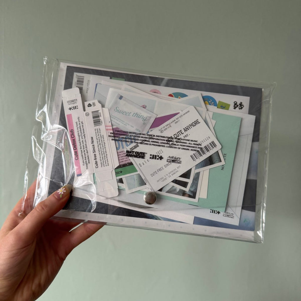 ILLIT - NOT CUTE ANYMORE [Photobook Ver.] image 2