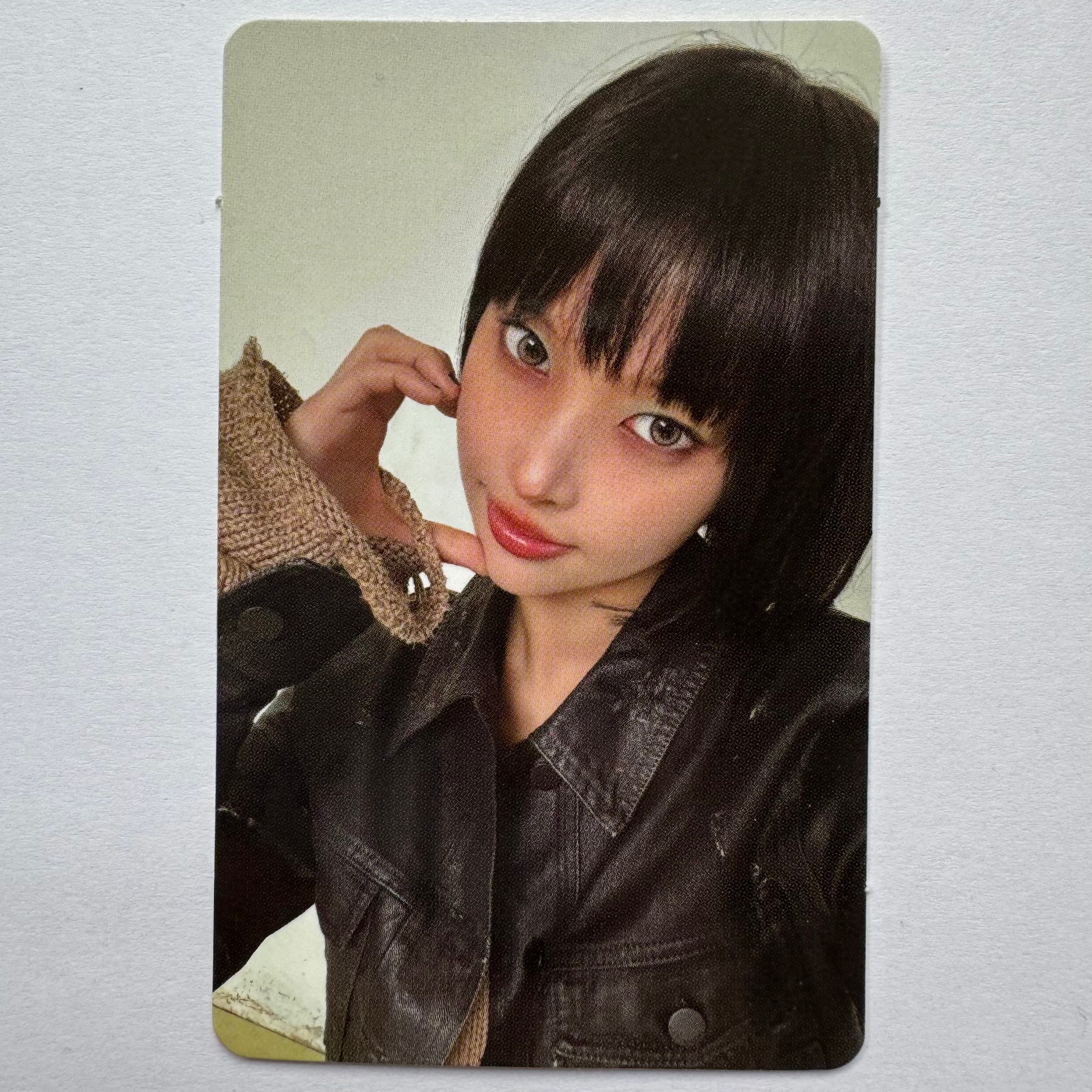ILLIT - MAMIHLAPINATAPAI Weverse Shop POB Photocards