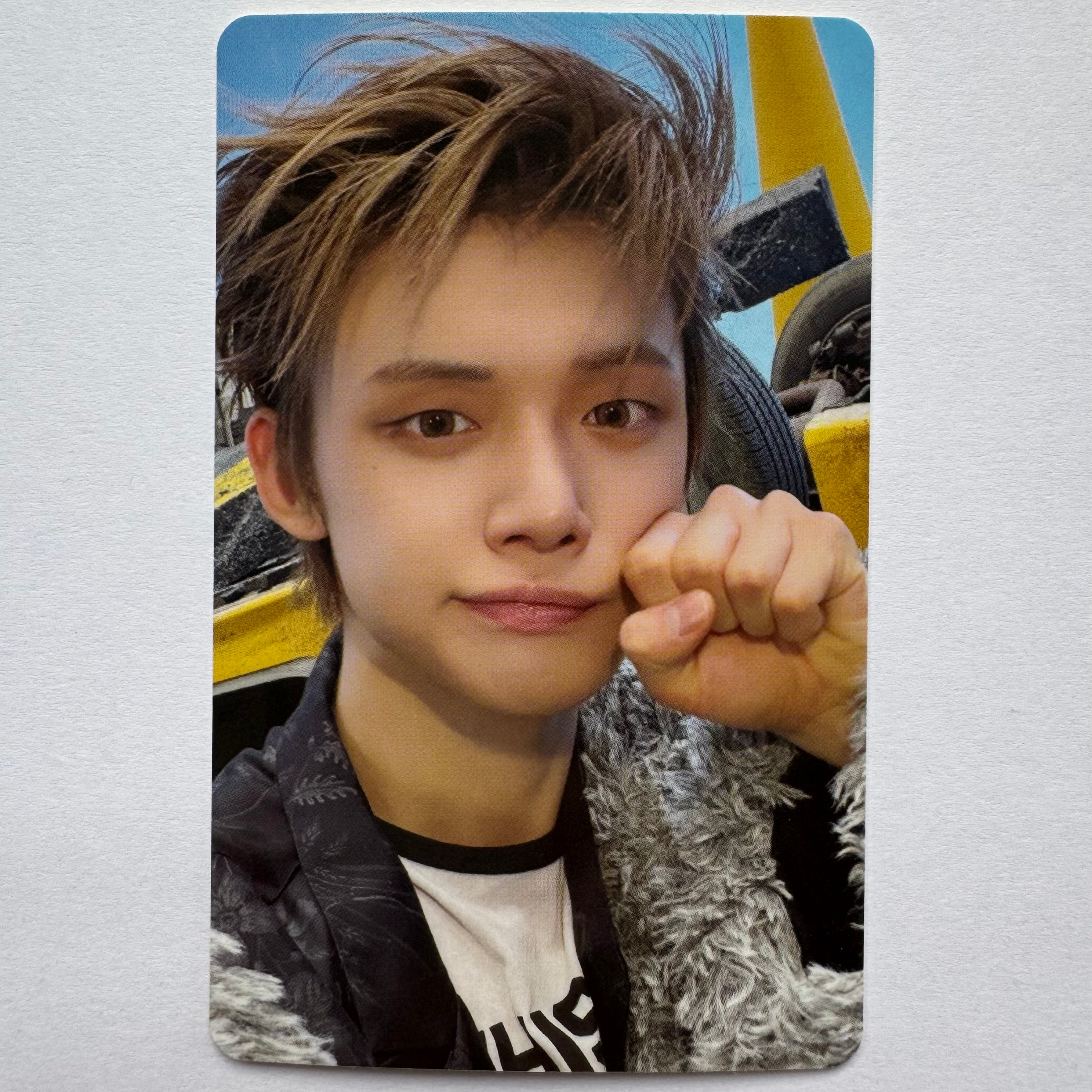 TXT - 7TH YEAR: A Moment of Stillness in the Thorns Weverse Shop POB Photocards [Selfie A]