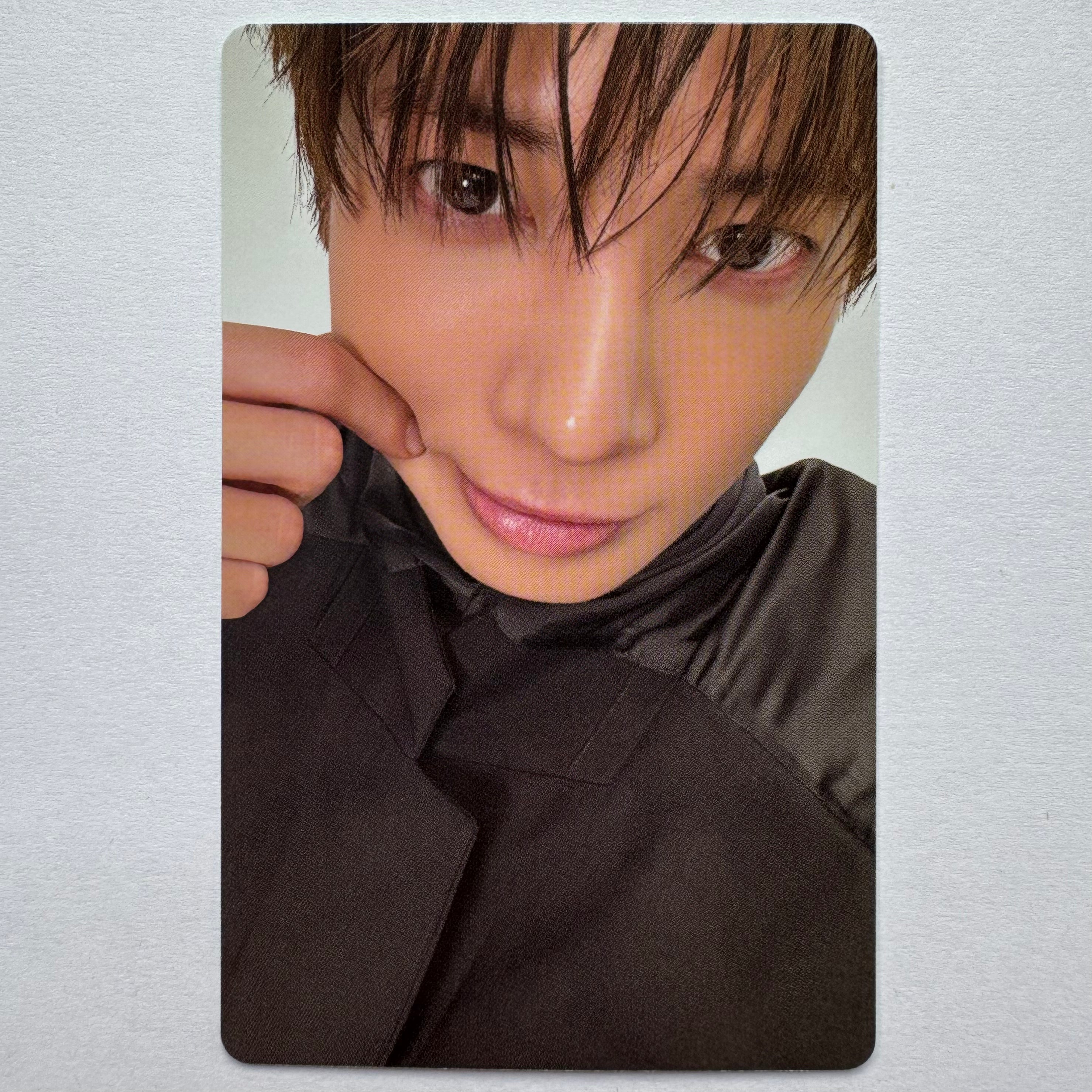TXT - 7TH YEAR: A Moment of Stillness in the Thorns Weverse Shop POB Photocards [Selfie B]