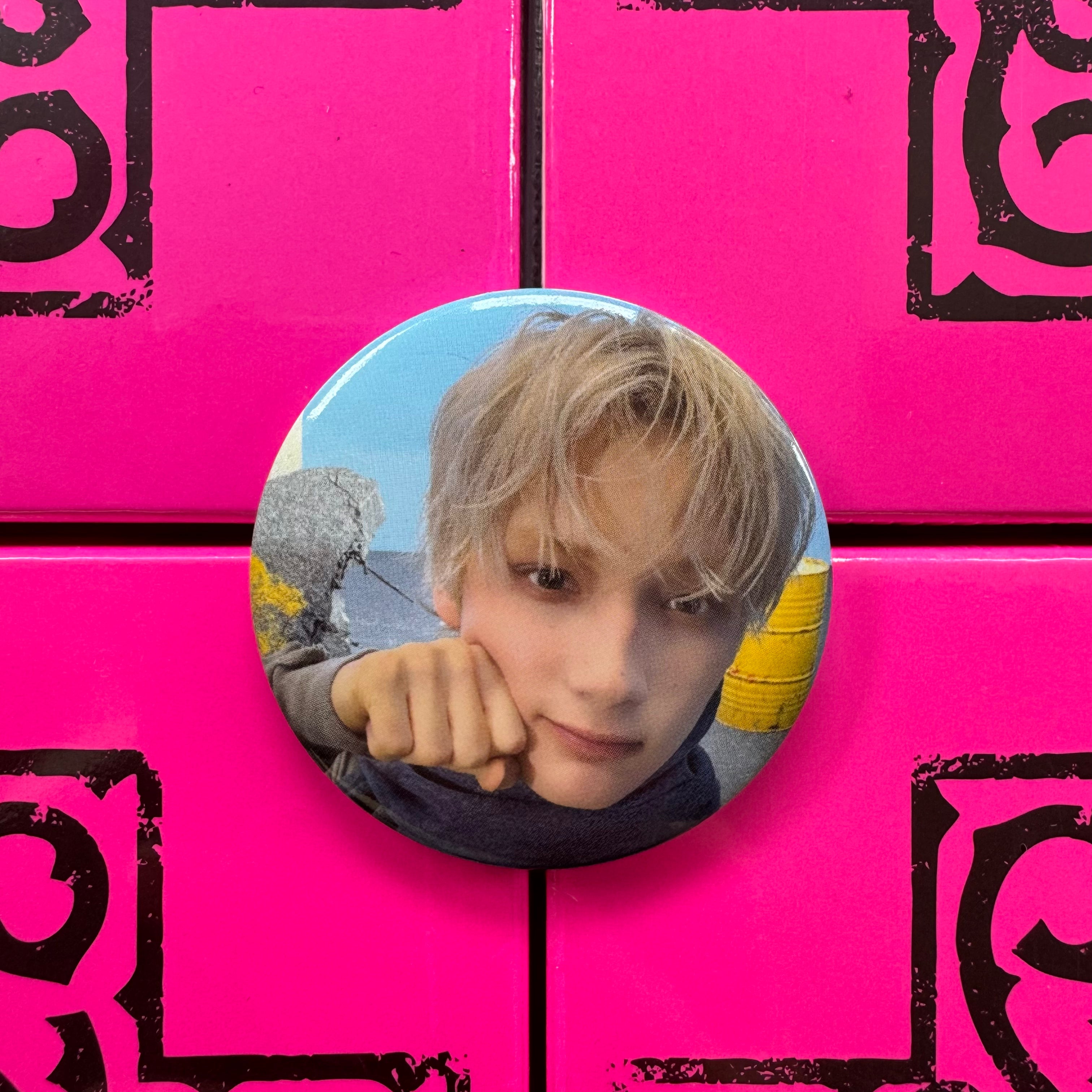 TXT - 7TH YEAR: A Moment of Stillness in the Thorns Weverse Shop Badges