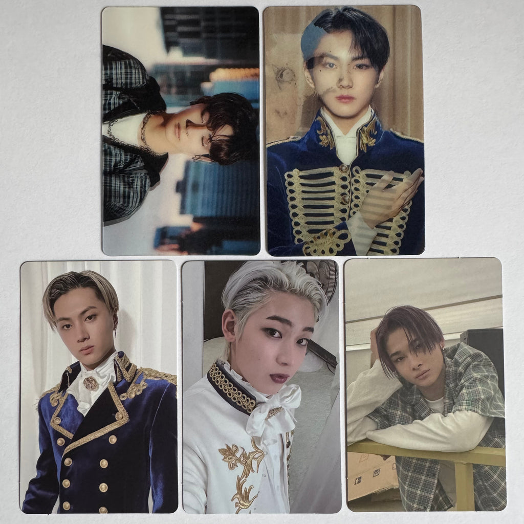 ENHYPEN - BORDER : CARNIVAL Album Photocards