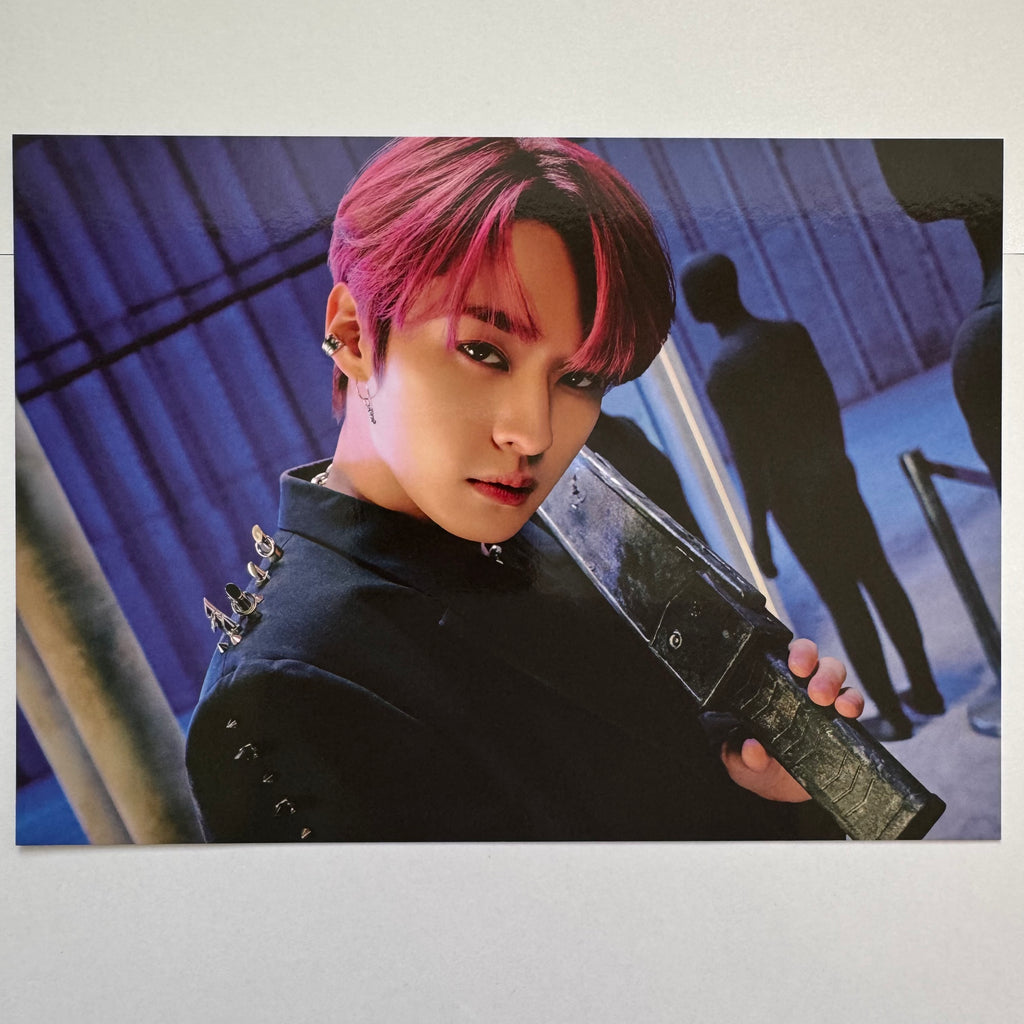 Stray Kids - ODDINARY Lee Know Postcard + Sticker Sheet