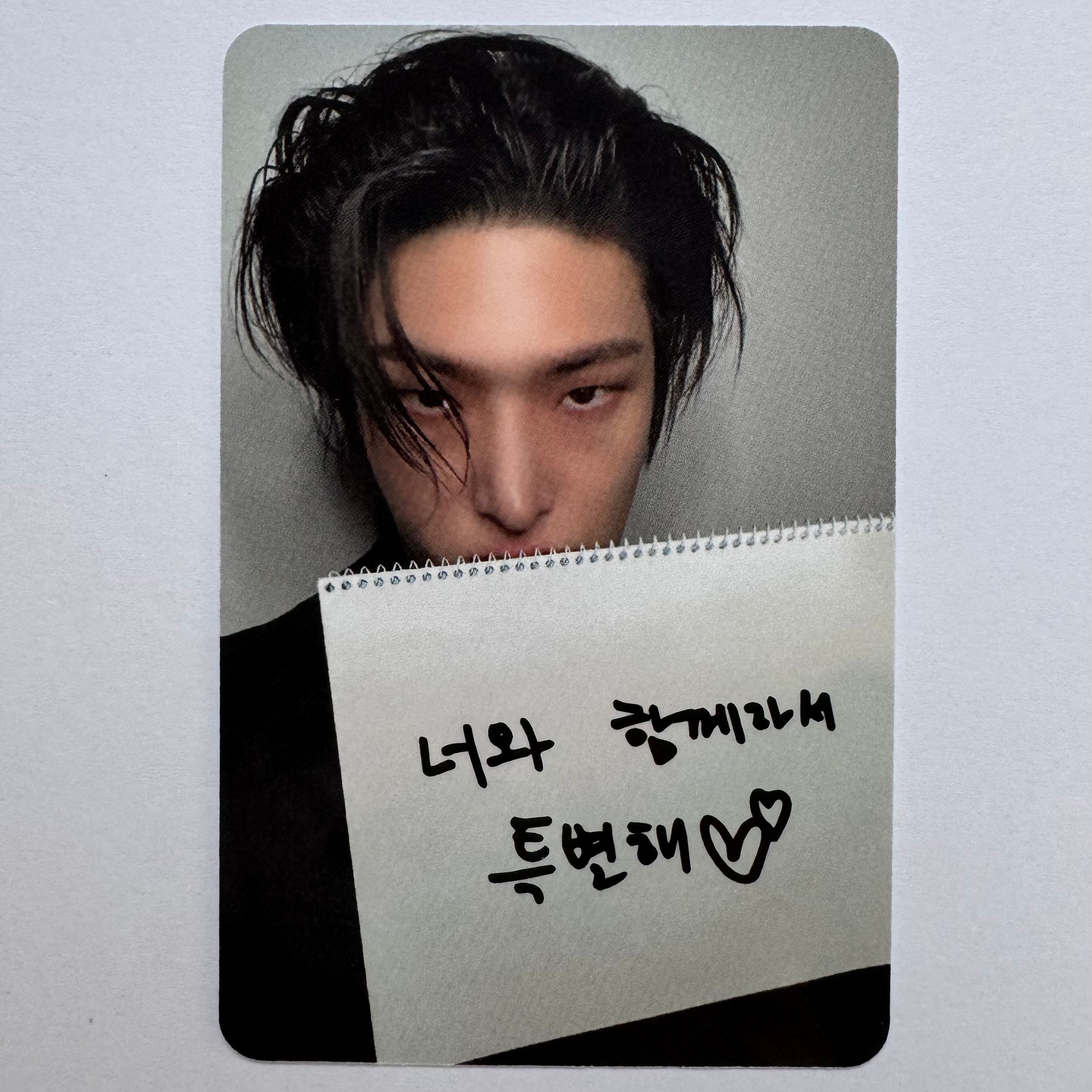 ATEEZ - Golden Hour Pt. 4 [Digipack Ver.] Apple Music Photocards