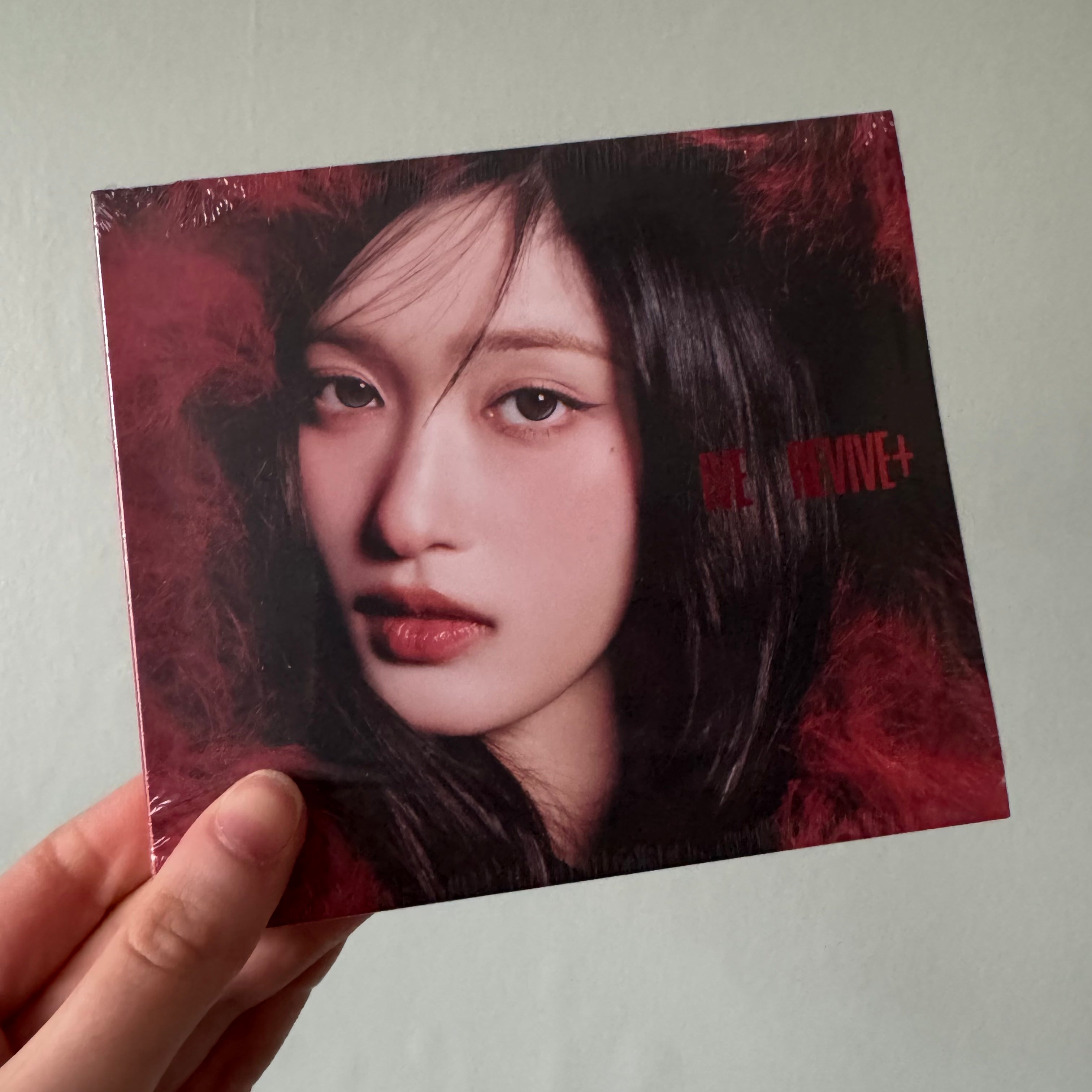 IVE - 2nd ALBUM [REVIVE+] (Digipack Ver.)