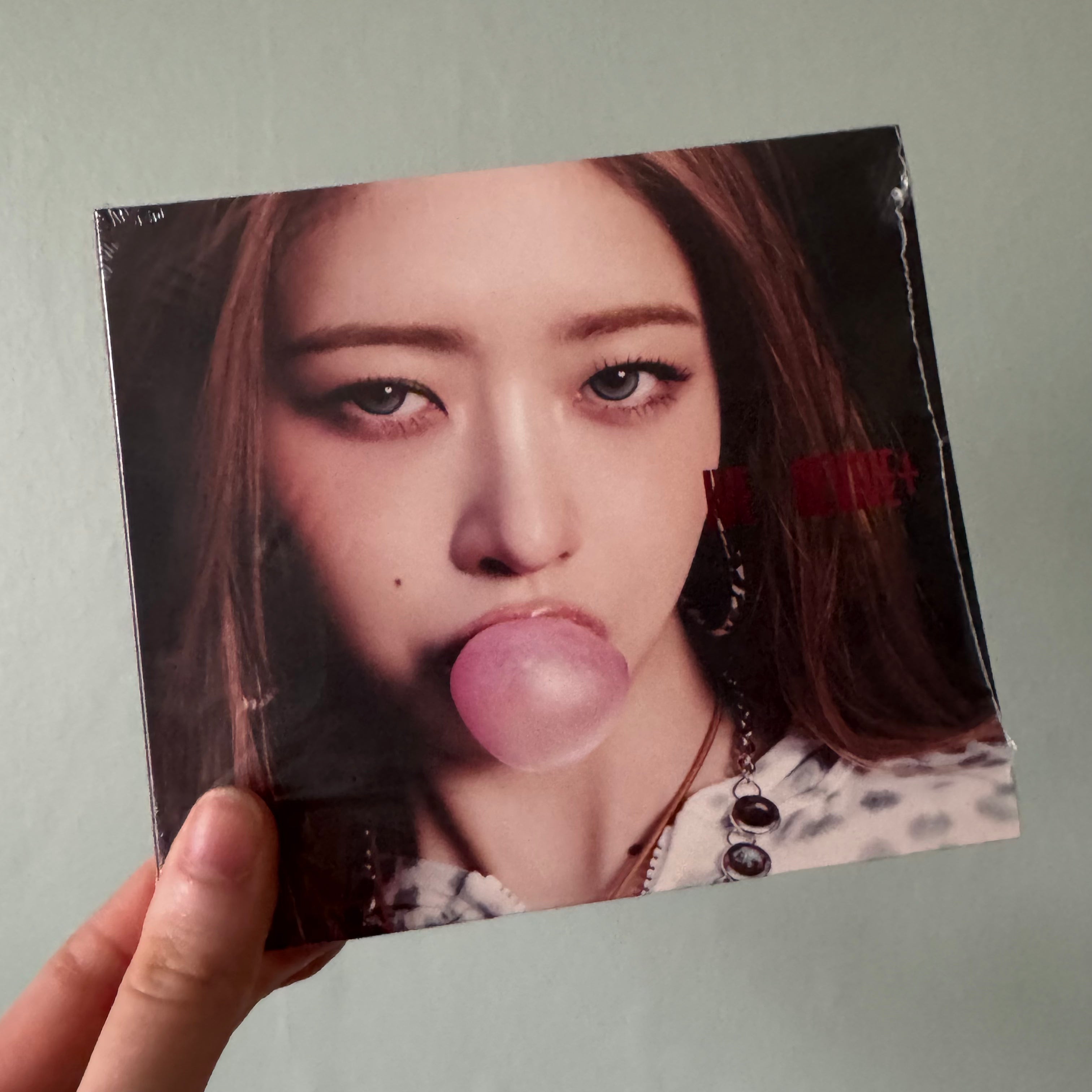 IVE - 2nd ALBUM [REVIVE+] (Digipack Ver.)