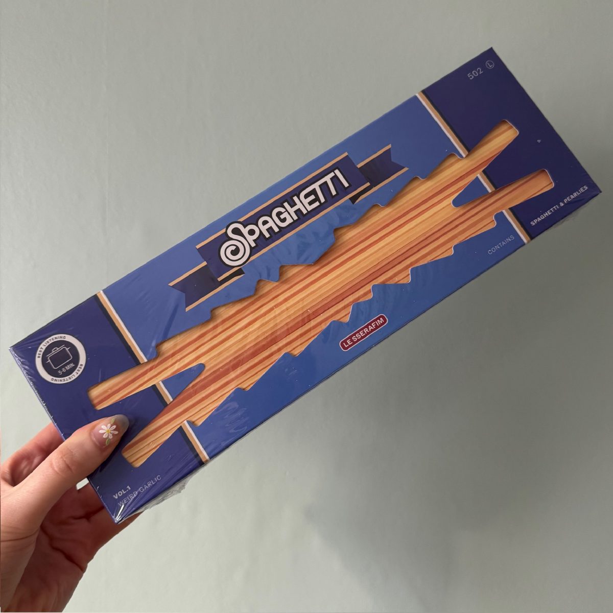 LE SSERAFIM - SPAGHETTI image 2