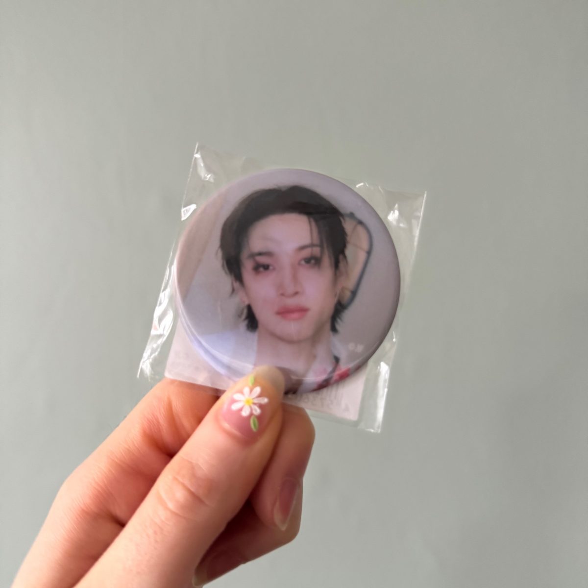 Stray Kids - [Hollow] Lenticular Photo Badge [Bang Chan] image 1